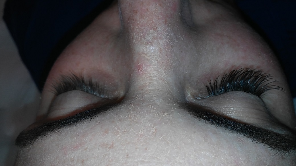 Image eyelash extensions in Miami