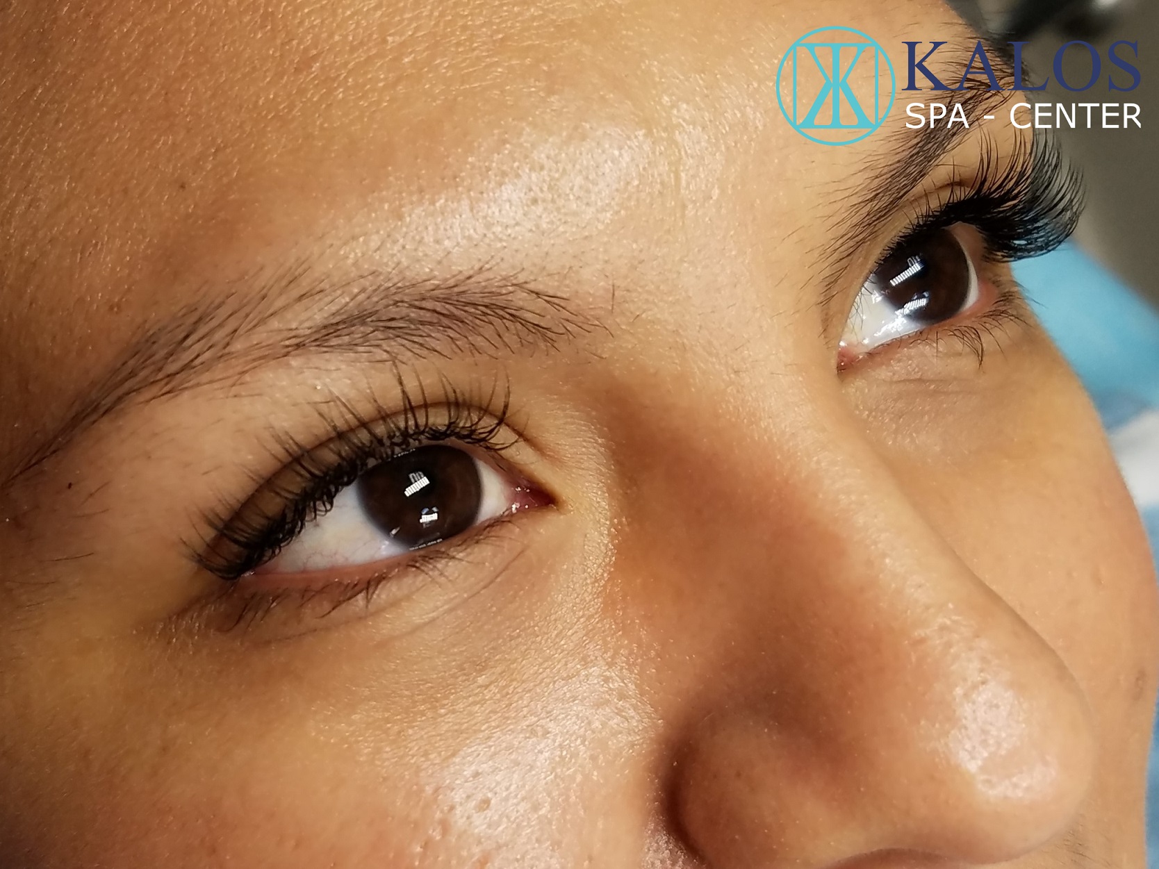 Image eyelash extensions in Miami