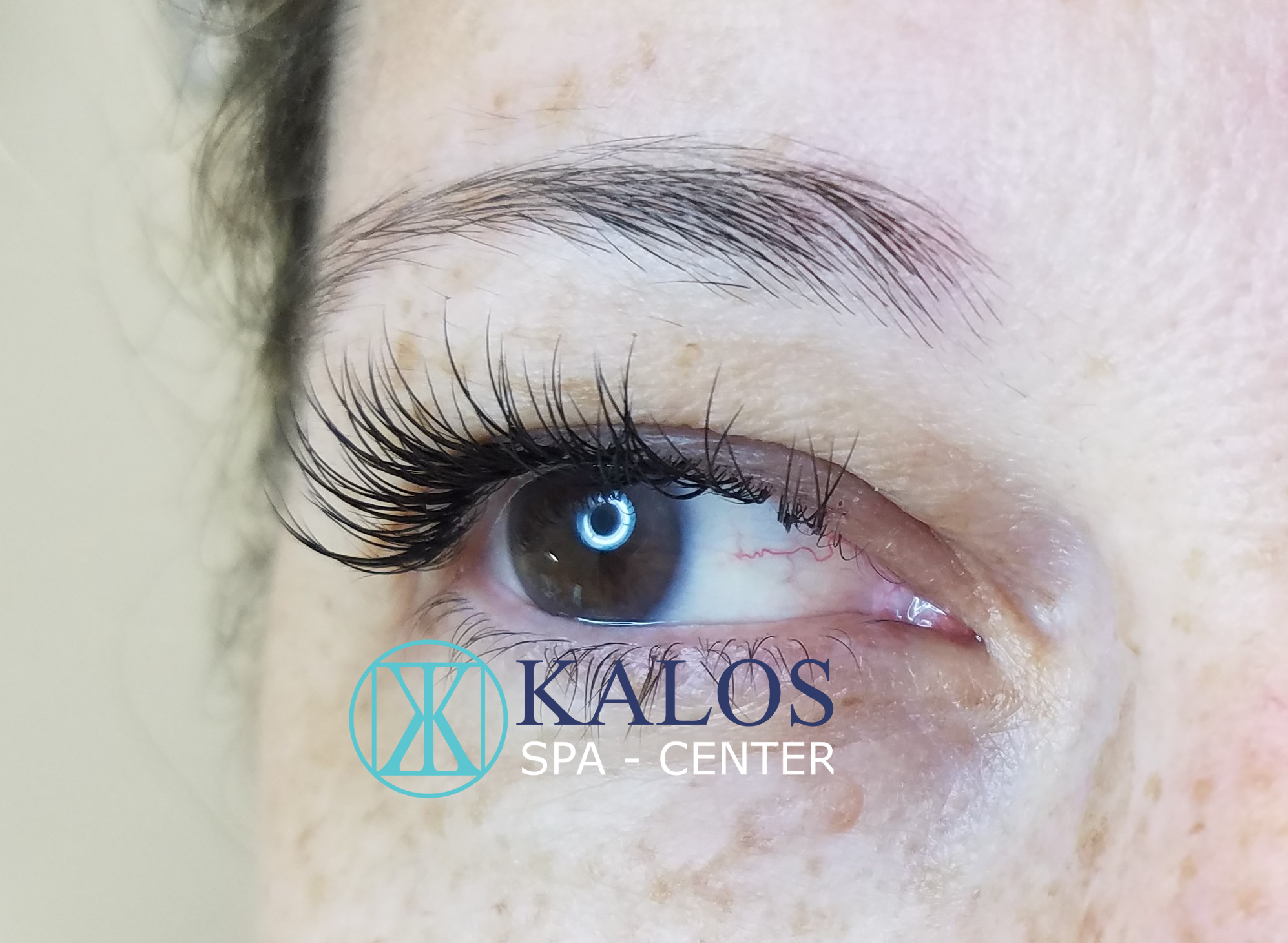 Image eyelash extensions in Miami